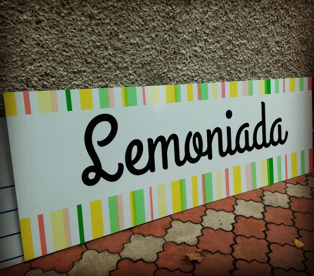 szyld lemoniada